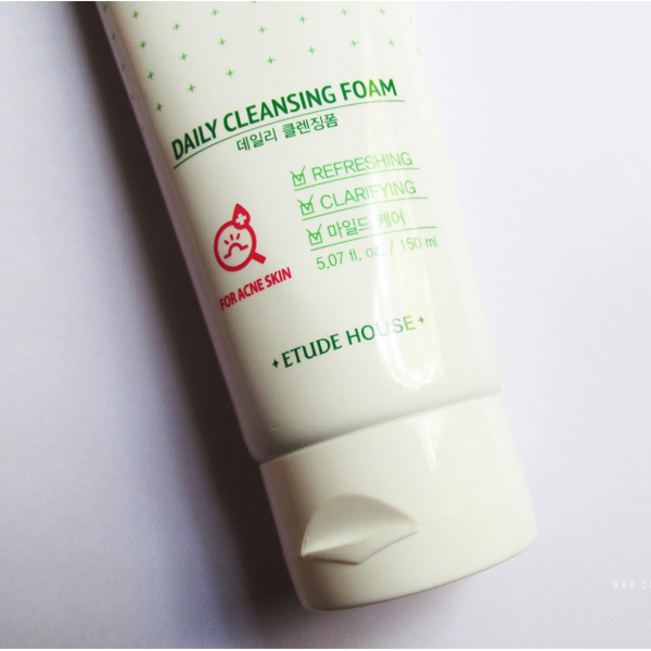 ETUDE HOUSE AC Clean Up Daily Cleansing Foam - пенка для проблемной кожи. Вторая красивая фотография
